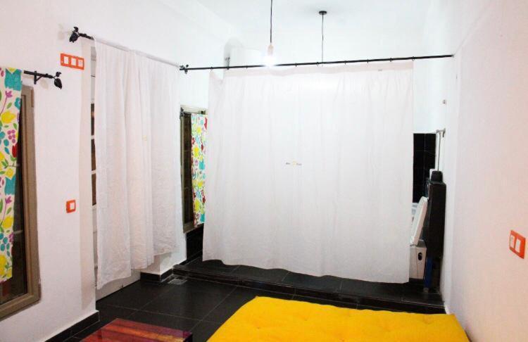 Hostal Valencia - Private Room With Bathroom Chefchaouen Extérieur photo