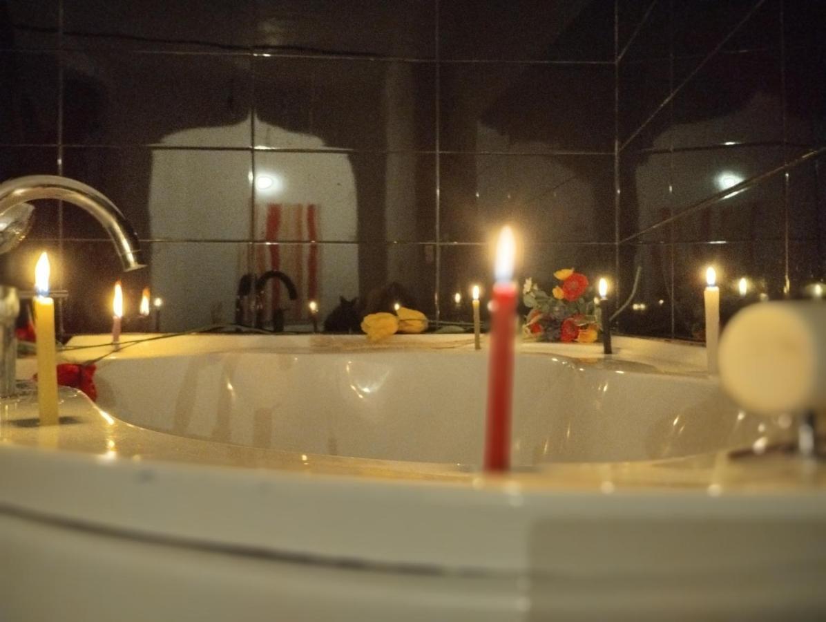 Hostal Valencia - Private Room With Bathroom Chefchaouen Extérieur photo