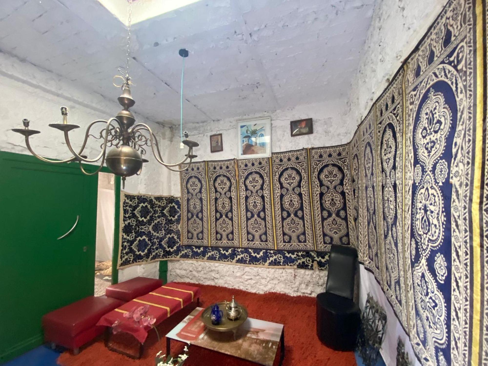 Hostal Valencia - Private Room With Bathroom Chefchaouen Extérieur photo